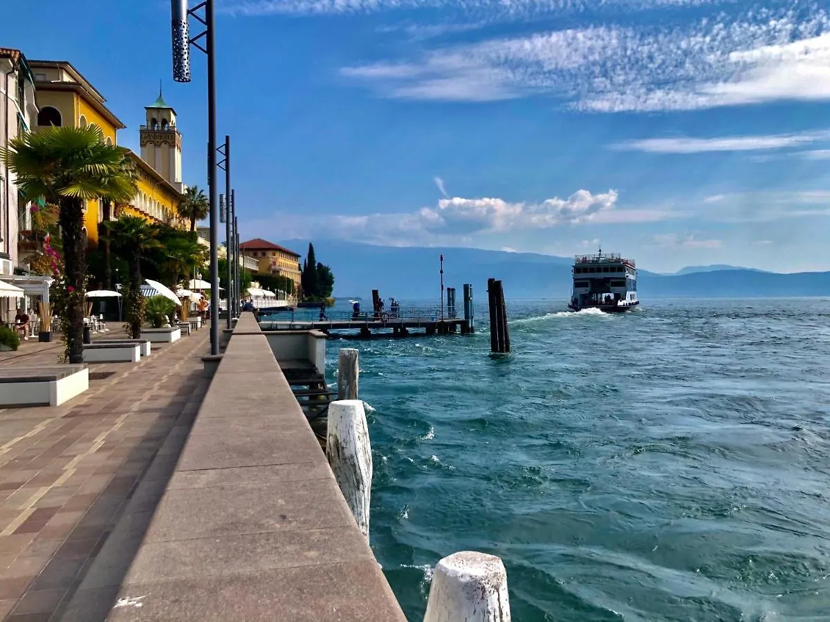 Residence Villa Alba Gardone Riviera 0*,  Italy