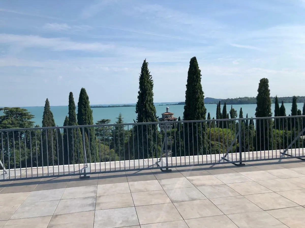 Residence Villa Alba Gardone Riviera Apartment